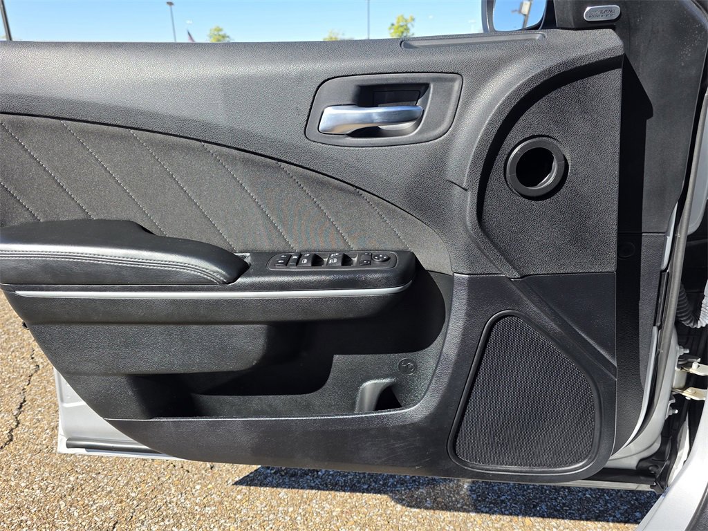 Used 2023 Dodge Charger SXT image 16