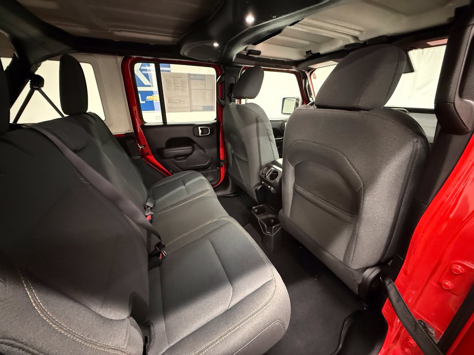 Used 2025 Jeep Wrangler Unlimited Sport AWD/4WD image 6
