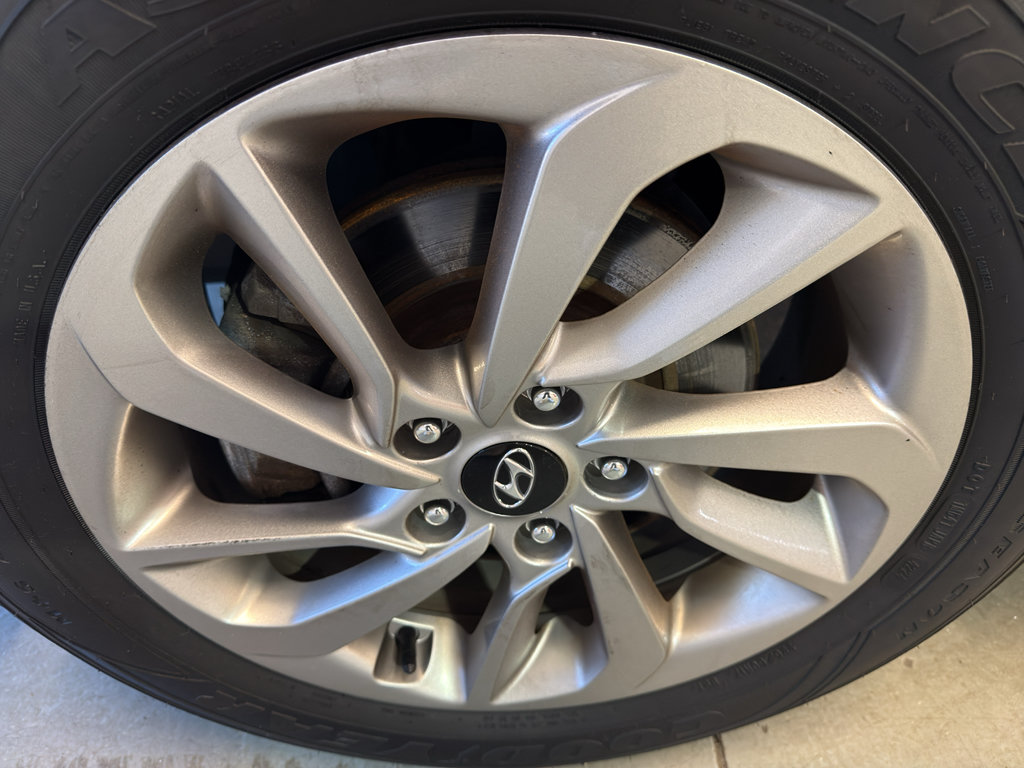 Used 2017 Hyundai Tucson SE FWD image 32