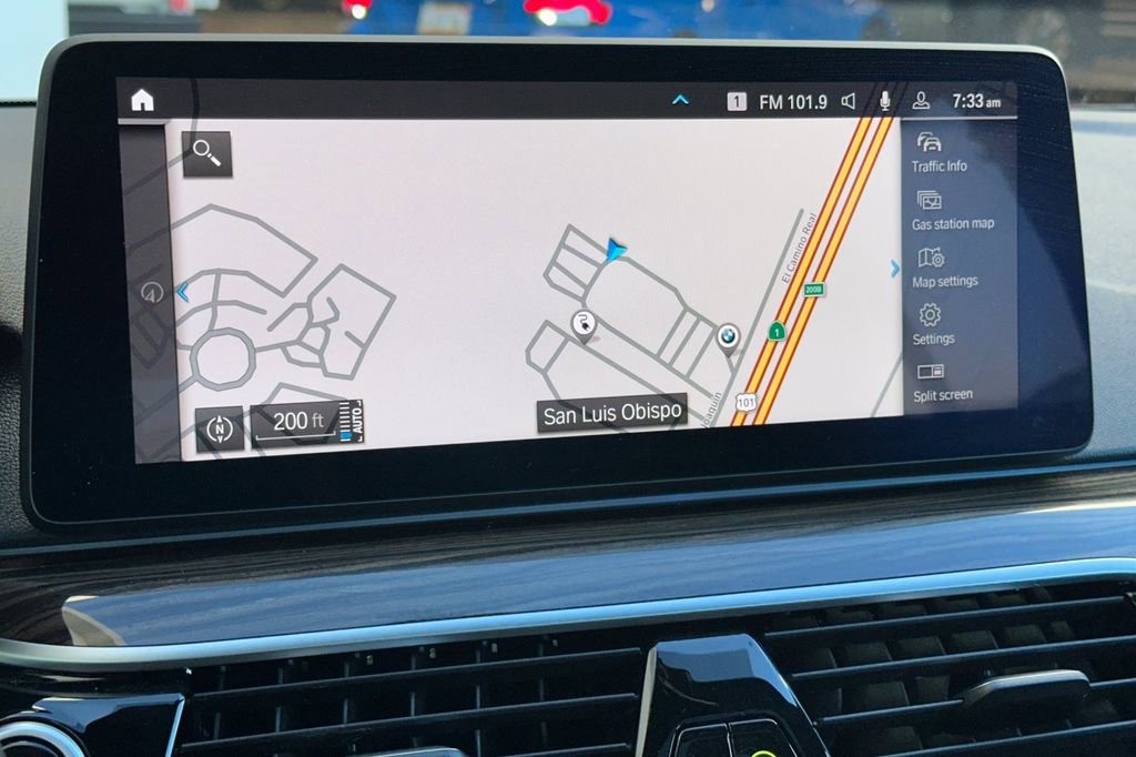 Used 2023 BMW 530e w/ M Sport Package image 21