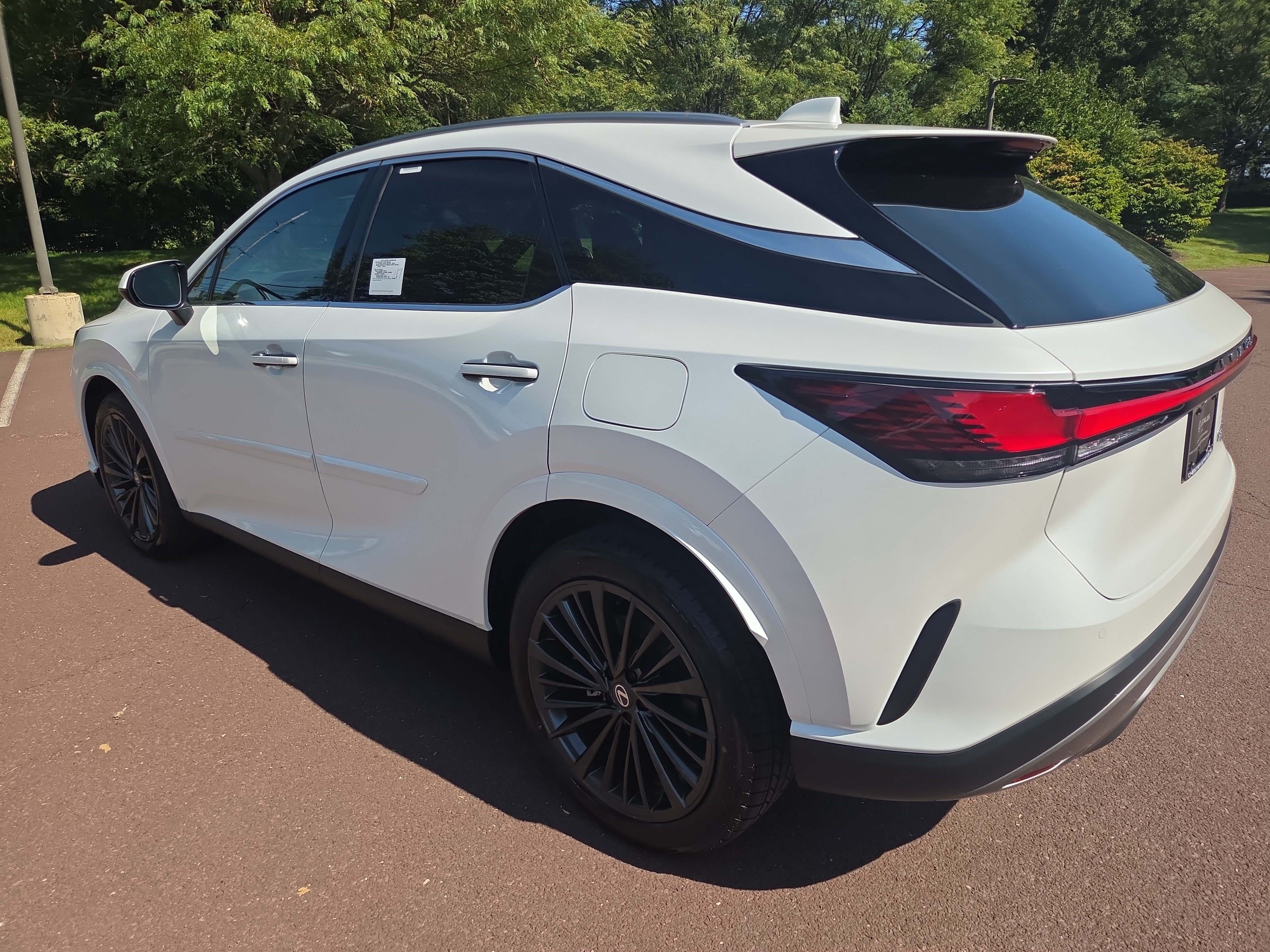 New 2026 Lexus RX 350 Premium w/ Accessory Package (2T) AWD/4WD image 4