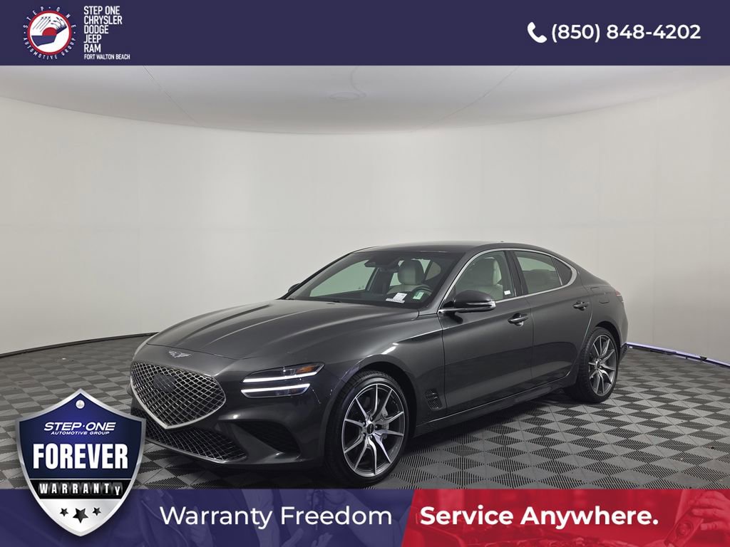 Used 2025 Genesis G70 2.5T image 1