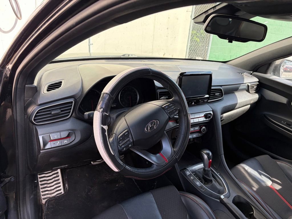 Used 2019 Hyundai Veloster Turbo FWD image 9