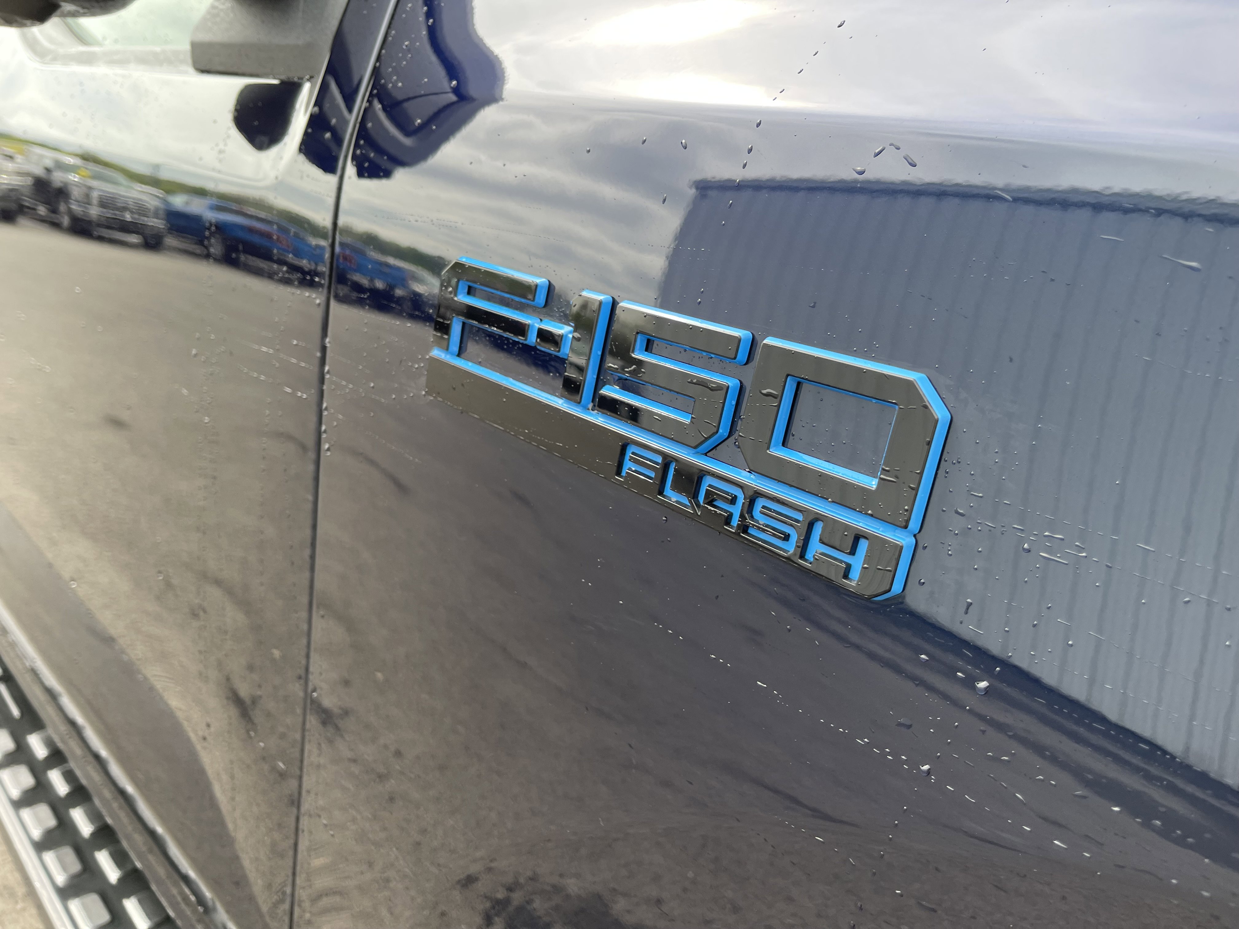 New 2025 Ford F150 Lightning Flash video 2