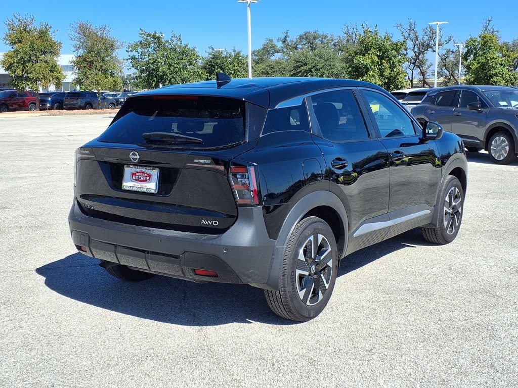 Used 2025 Nissan Kicks SV w/ Interior Electronics Package AWD/4WD image 5