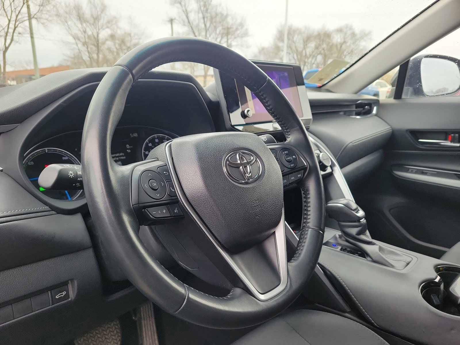 Used 2024 Toyota Venza LE AWD/4WD image 15