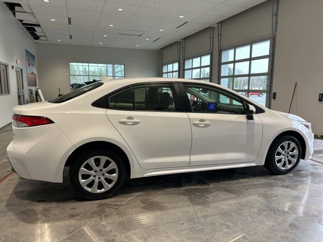 Used 2023 Toyota Corolla LE w/ Carpet Mat Package (TMS) image 7