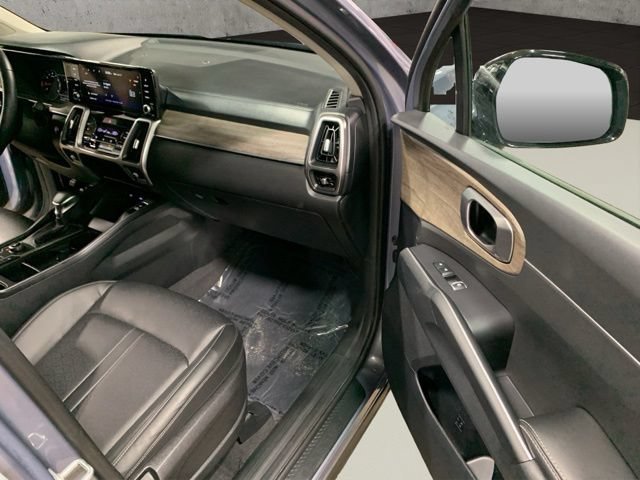 Used 2023 Kia Sorento S AWD/4WD image 18