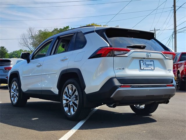 Used 2019 Toyota RAV4 Limited image 9