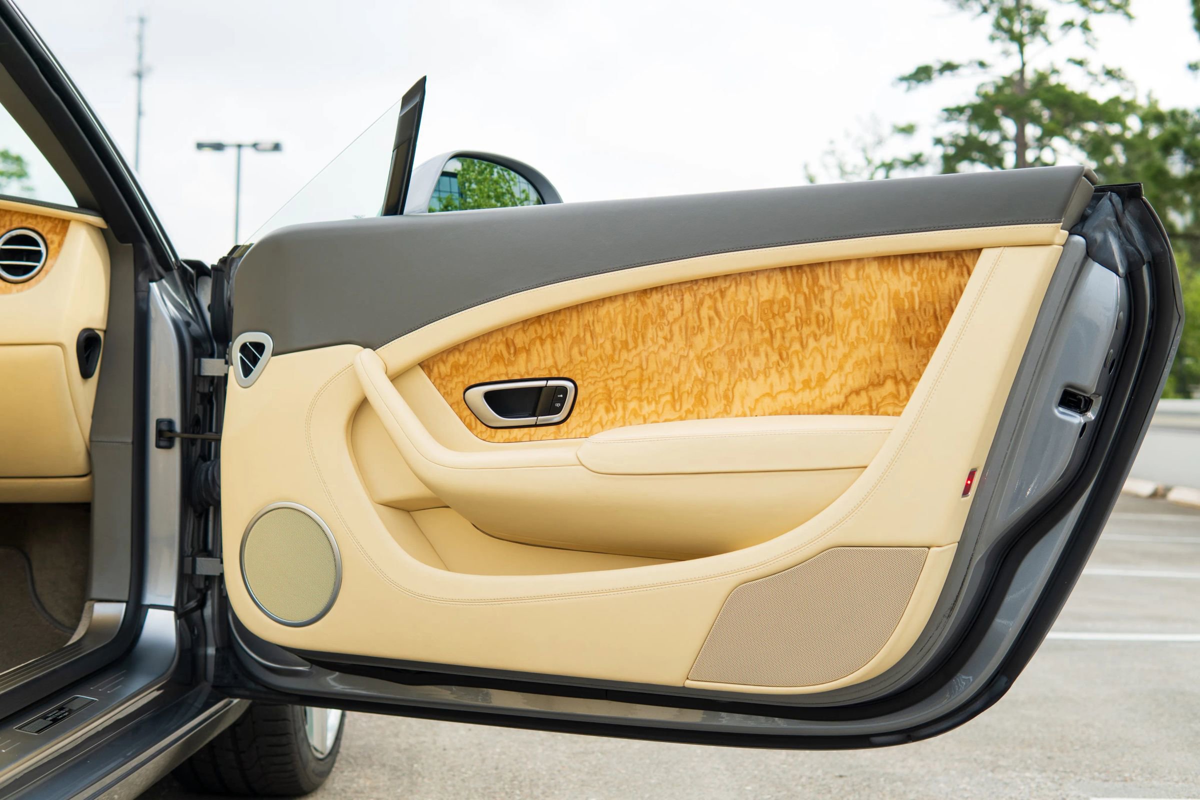 Used 2013 Bentley Continental GT image 39