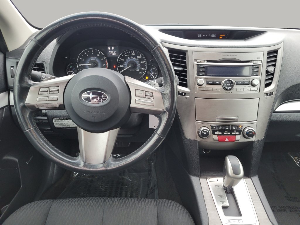 Used 2010 Subaru Outback 2.5i Premium w/ Popular Equipment Group 2A AWD/4WD image 3