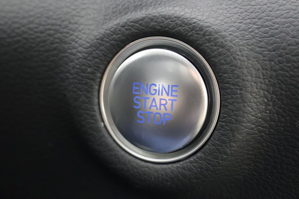 Used 2022 Hyundai Sonata Limited w/ Preferred Accessory Package FWD image 16