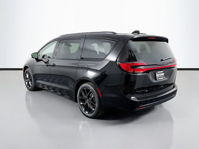 New 2026 Chrysler Pacifica Select w/ S Appearance Package FWD image 5