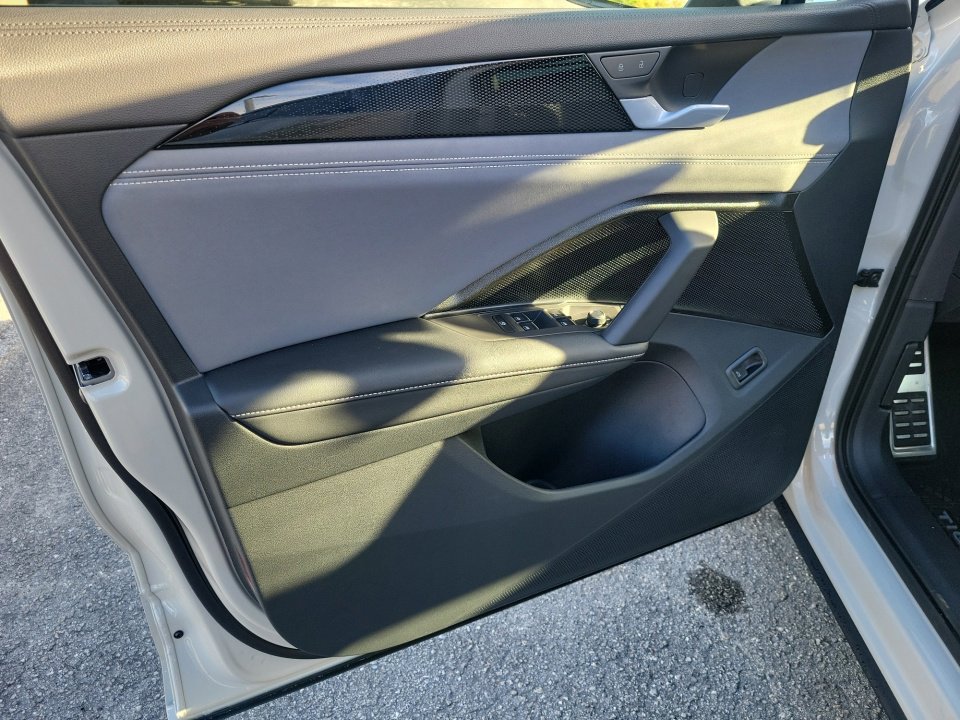 New 2026 Volkswagen Tiguan SE R-Line image 32