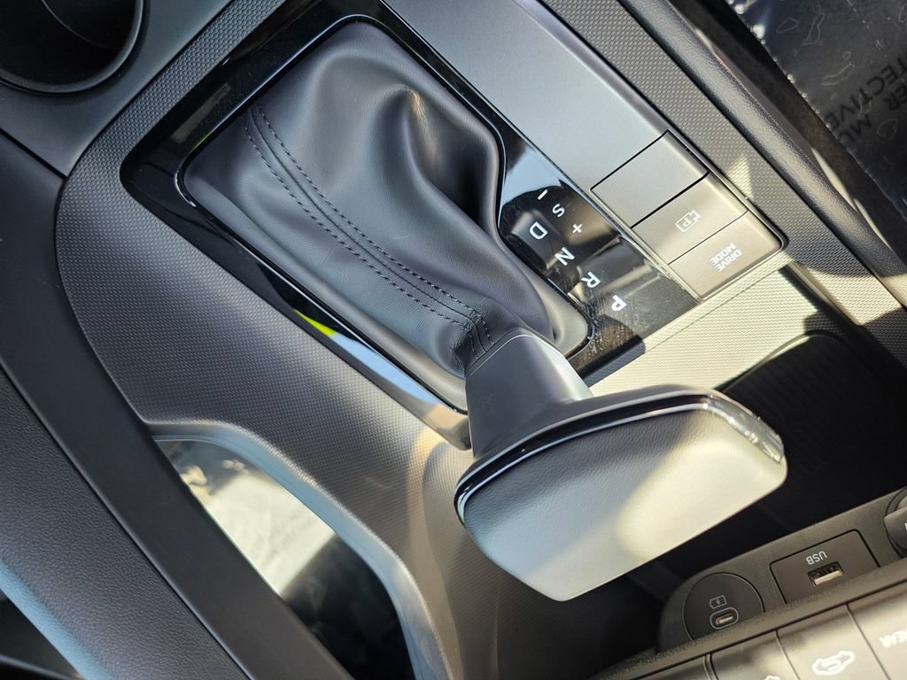 Certified 2026 Hyundai Elantra Sport FWD image 29