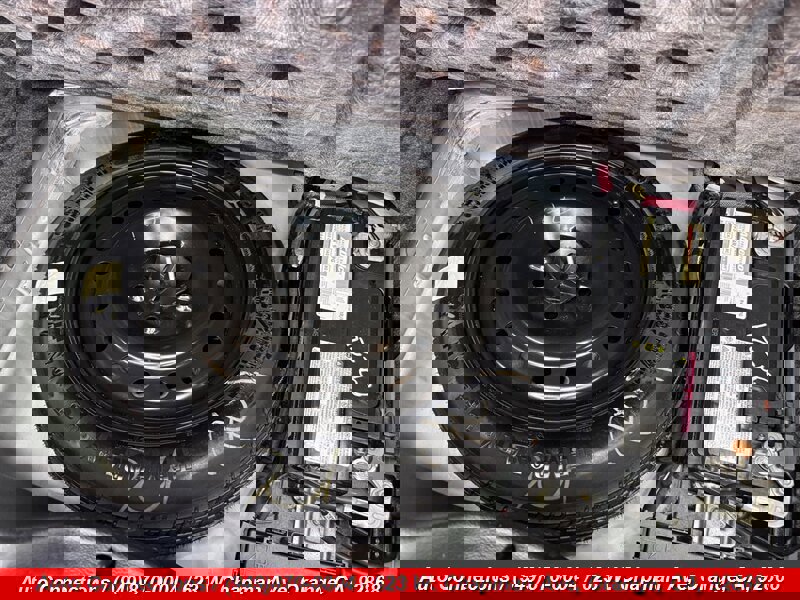 Used 2011 Dodge Charger SE RWD image 20