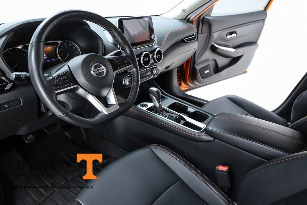 Used 2021 Nissan Sentra SR w/ SR Premium Package image 19