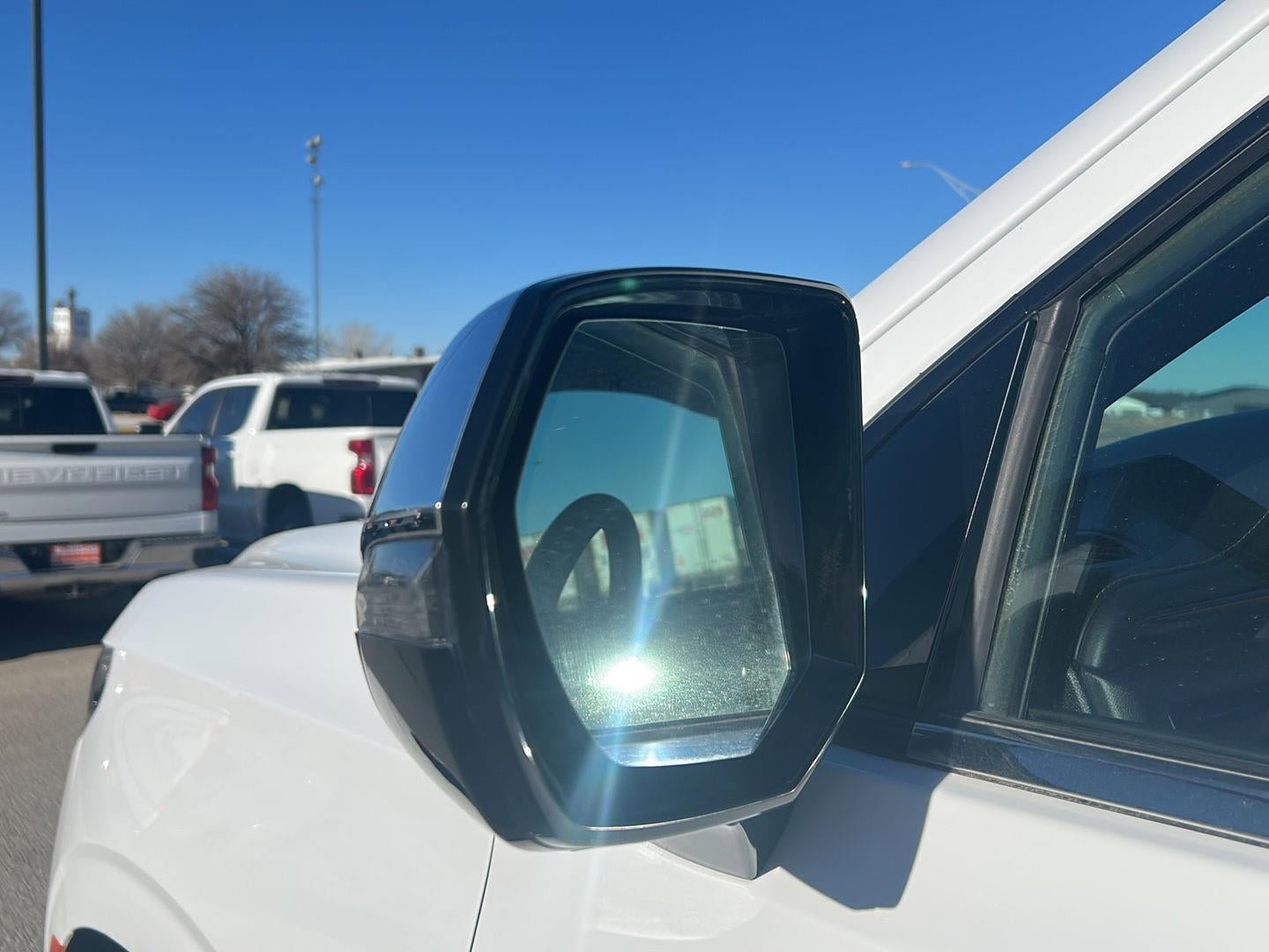 Used 2024 Chevrolet Suburban Premier image 18