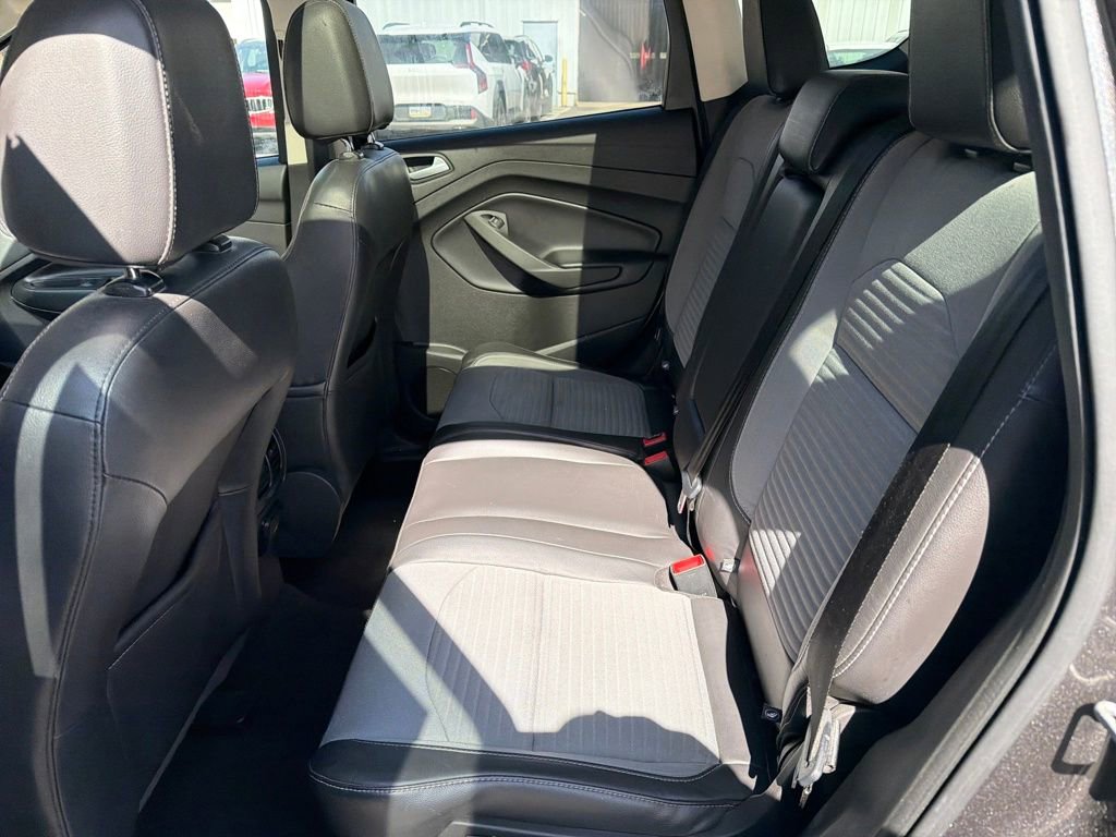 Used 2017 Ford Escape Titanium image 24