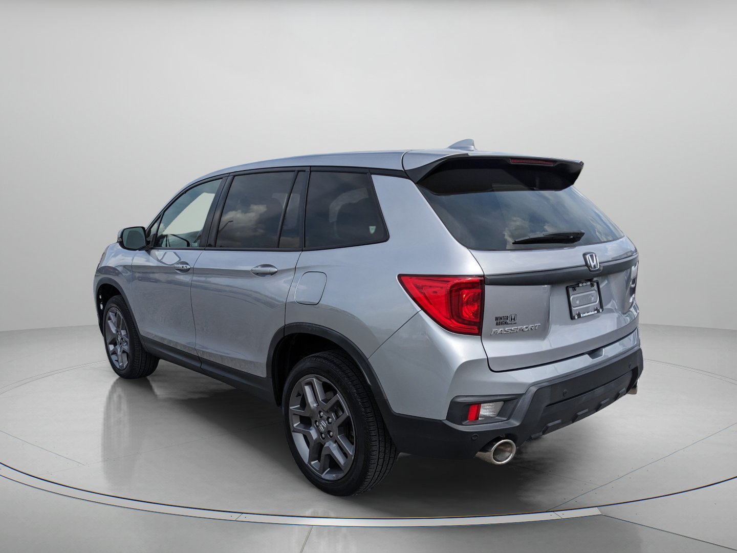 Used 2023 Honda Passport EX-L image 6
