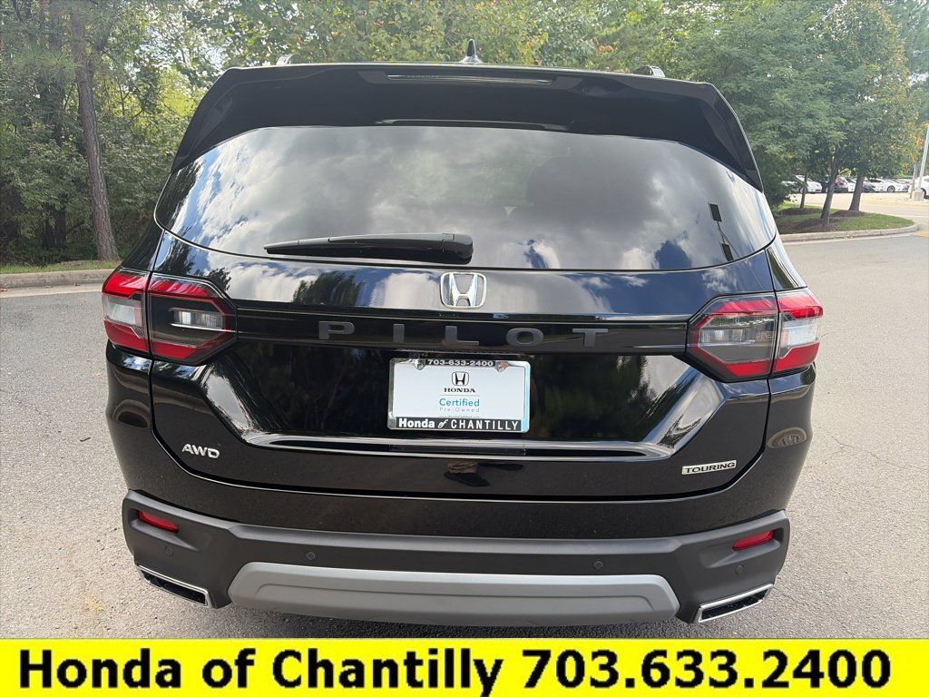 Certified 2024 Honda Pilot Touring image 6