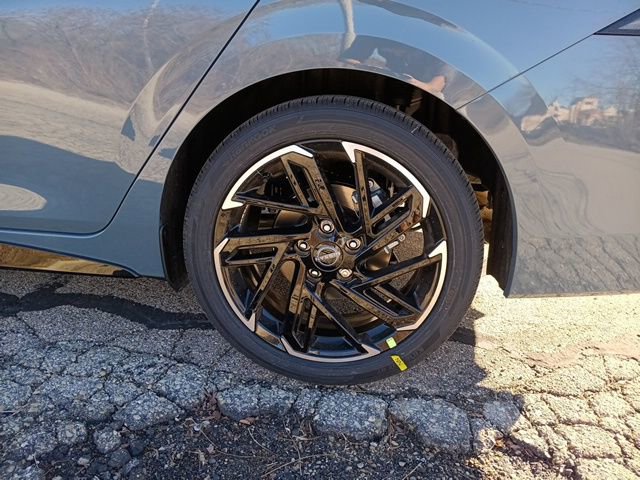 New 2026 Nissan Sentra SR w/ SR Premium Package image 38