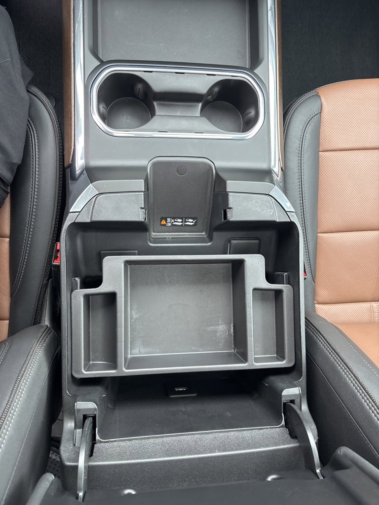 Used 2024 Chevrolet Silverado 3500 High Country w/ High Country Premium Package image 28