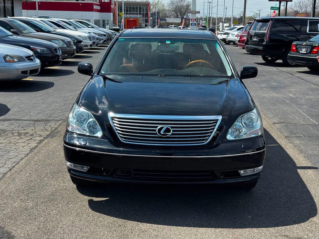 Used 2004 Lexus LS 430 RWD image 2
