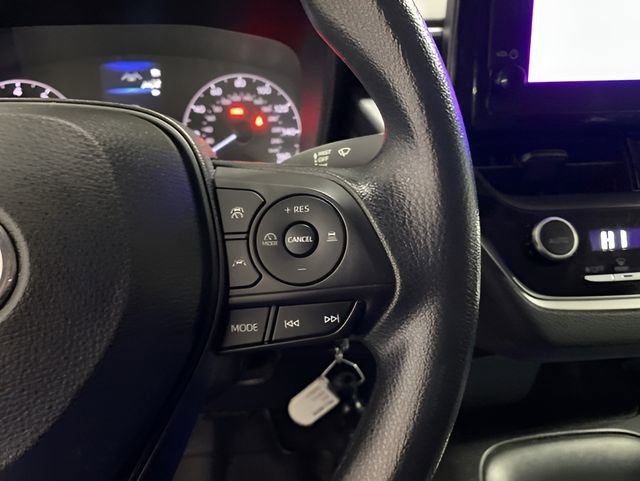 Used 2023 Toyota Corolla LE FWD image 17