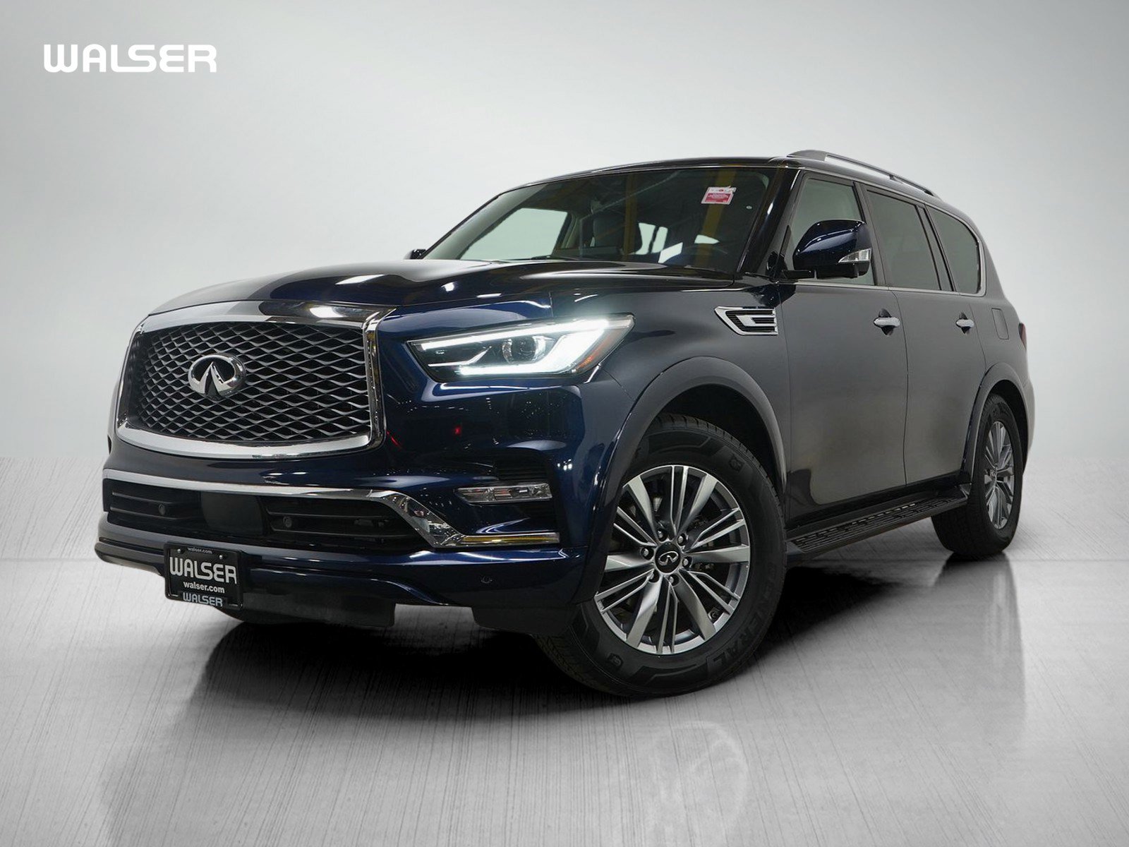 Used 2022 INFINITI QX80 Luxe image 1