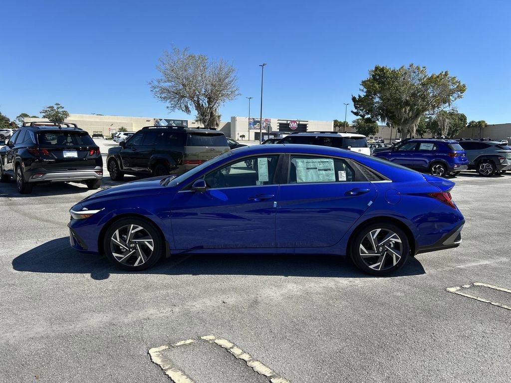 New 2025 Hyundai Elantra Limited image 13
