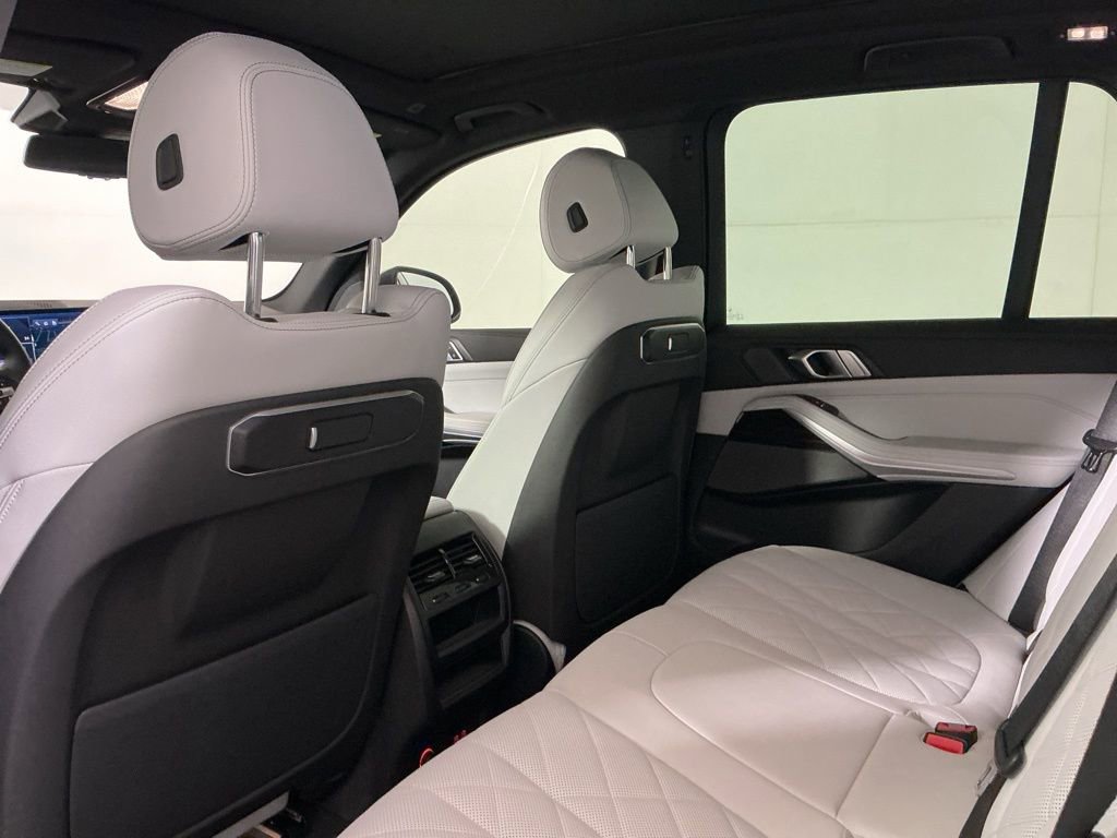 Certified 2025 BMW X5 sDrive40i RWD image 25