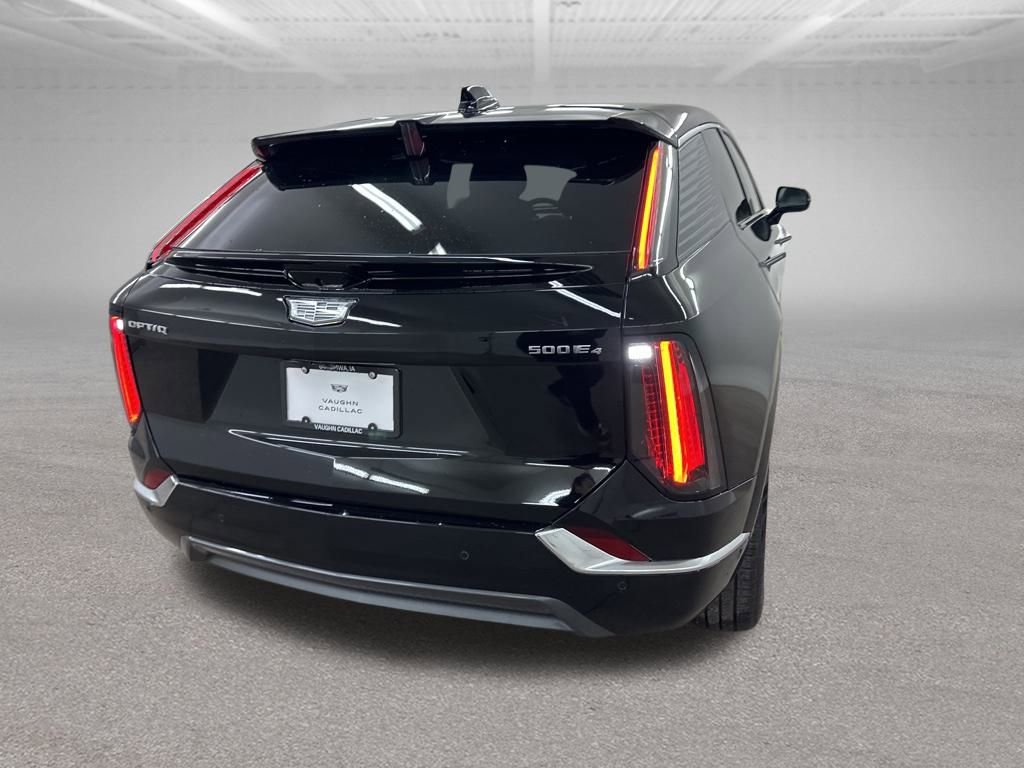 New 2026 Cadillac Optiq Luxury 1 image 10