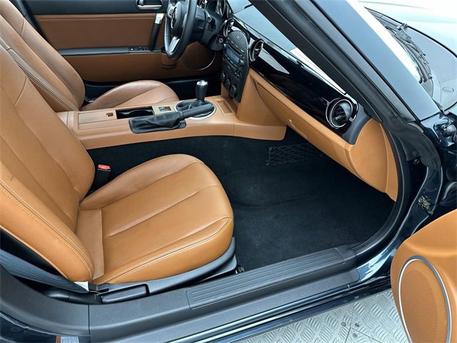 Used 2006 MAZDA MX-5 Miata Grand Touring image 23