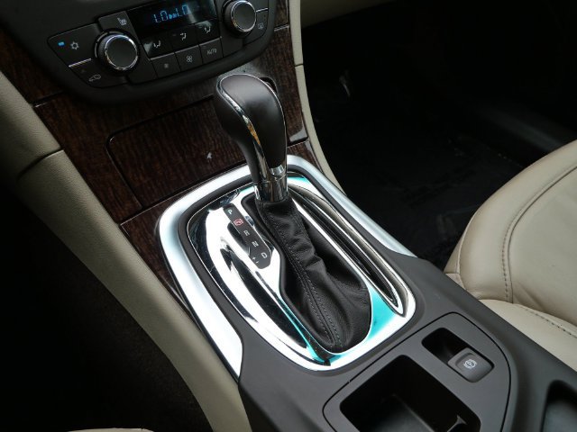 Used 2013 Buick Regal Premium FWD image 24