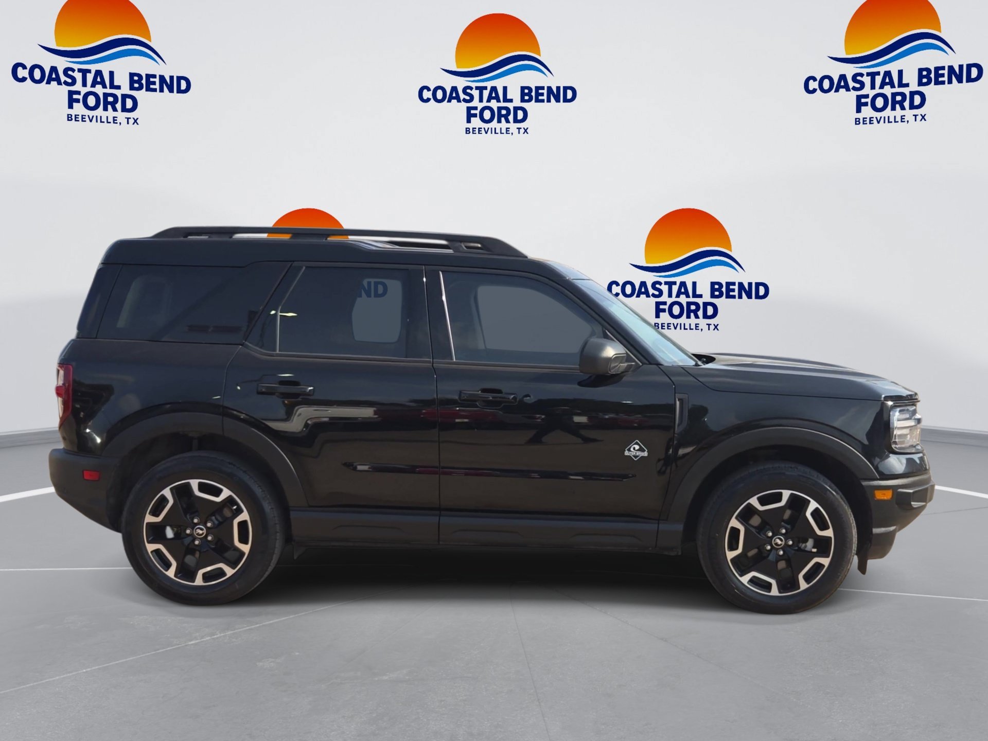 Used 2023 Ford Bronco Sport Outer Banks AWD/4WD image 9