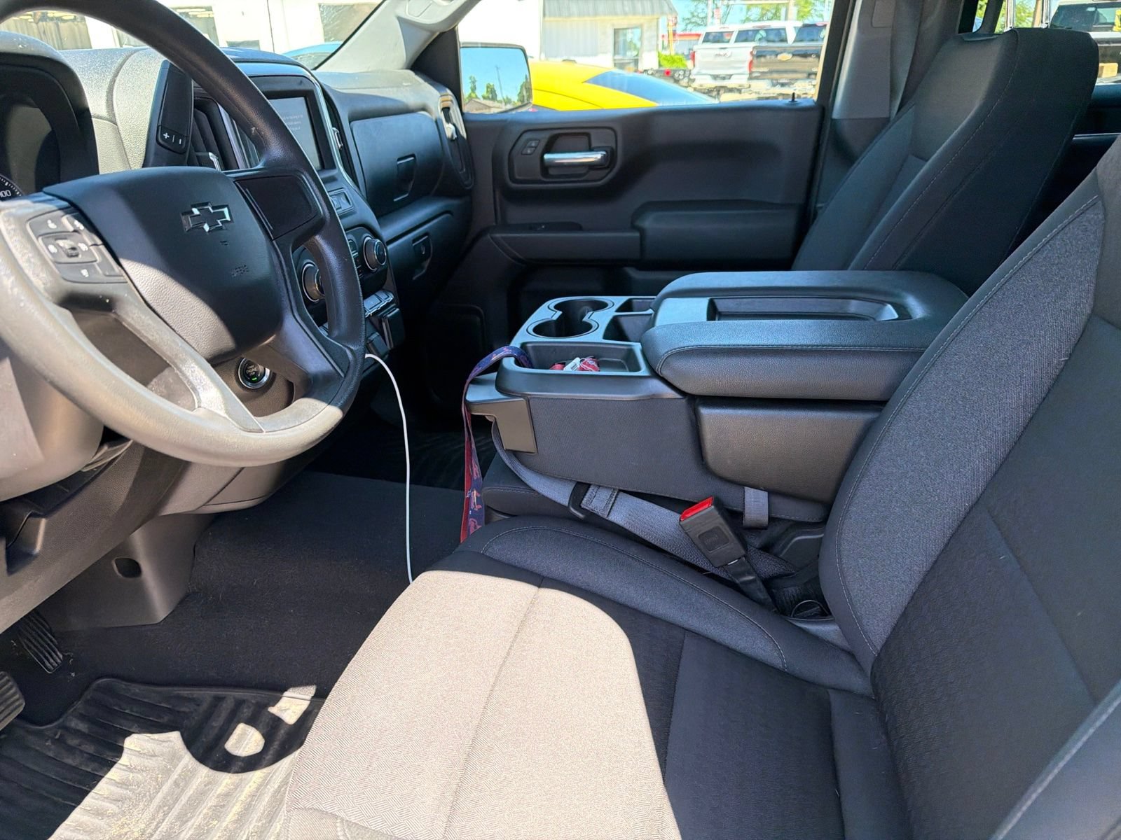 Used 2023 Chevrolet Silverado 1500 Custom Trail Boss w/ LPO, Dark Essentials Package AWD/4WD image 5