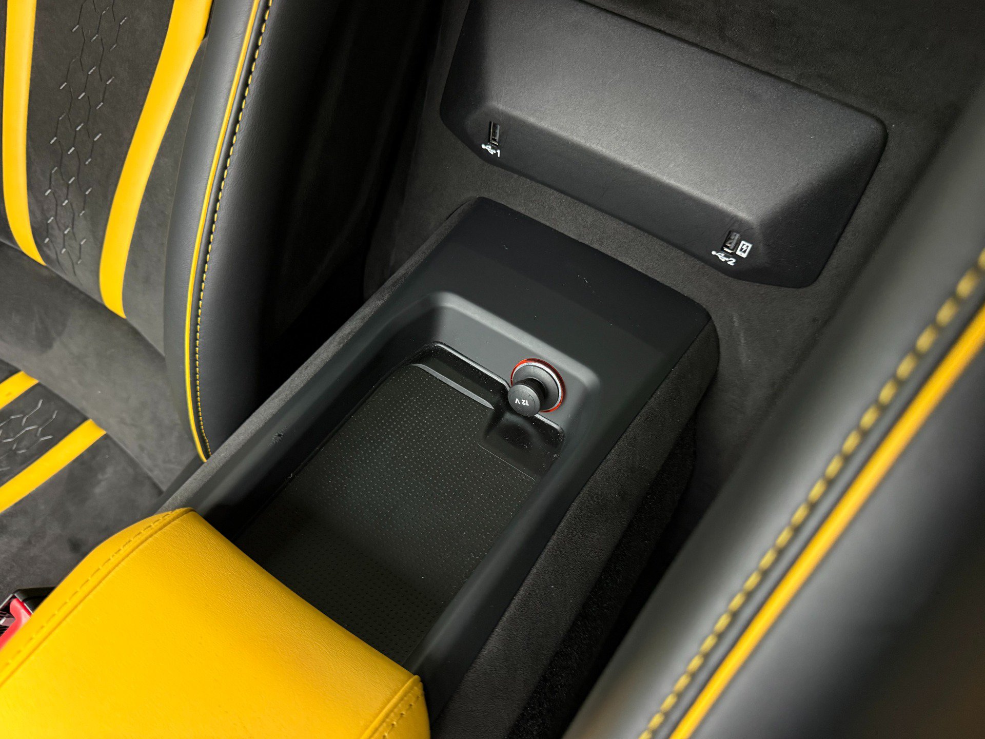Used 2024 Lamborghini Huracan Tecnica RWD image 33