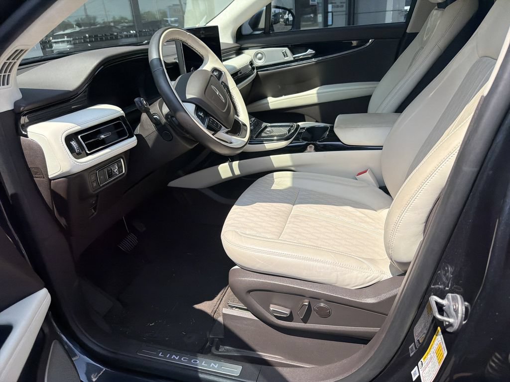 Certified 2022 Lincoln Nautilus Black Label w/ Class II Trailer Tow Package AWD/4WD image 5
