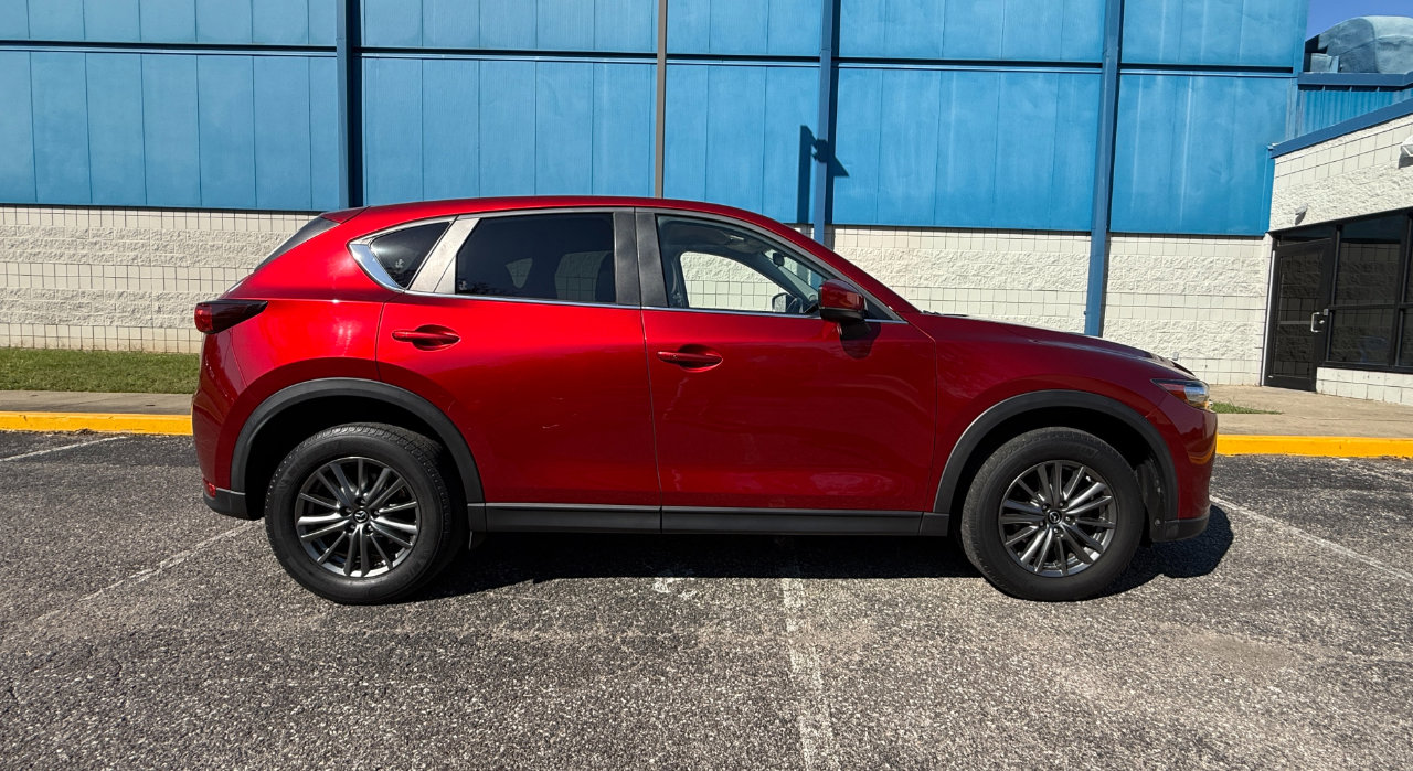 Used 2017 MAZDA CX-5 Touring image 4