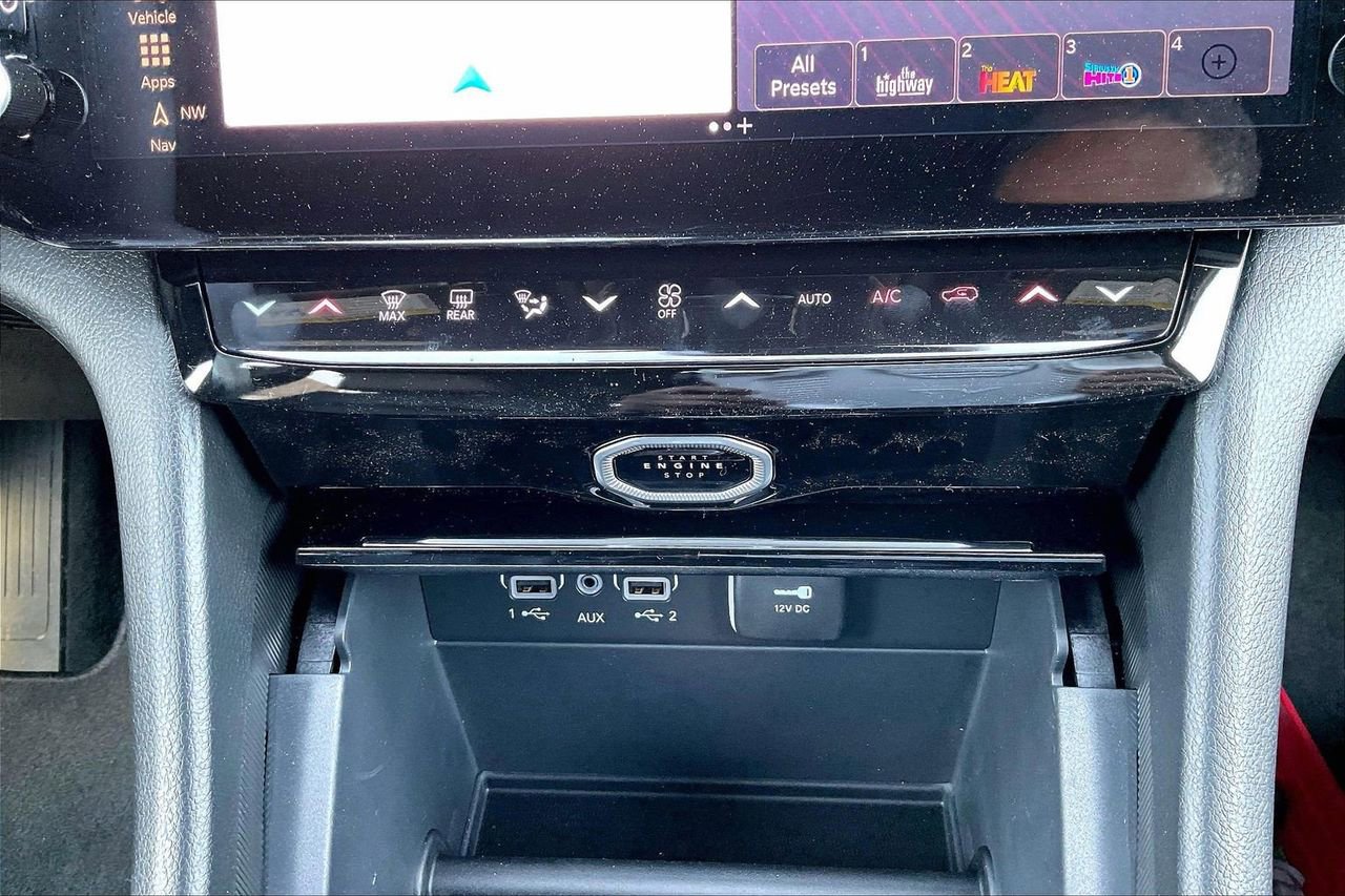 New 2026 Jeep Grand Cherokee Limited image 18