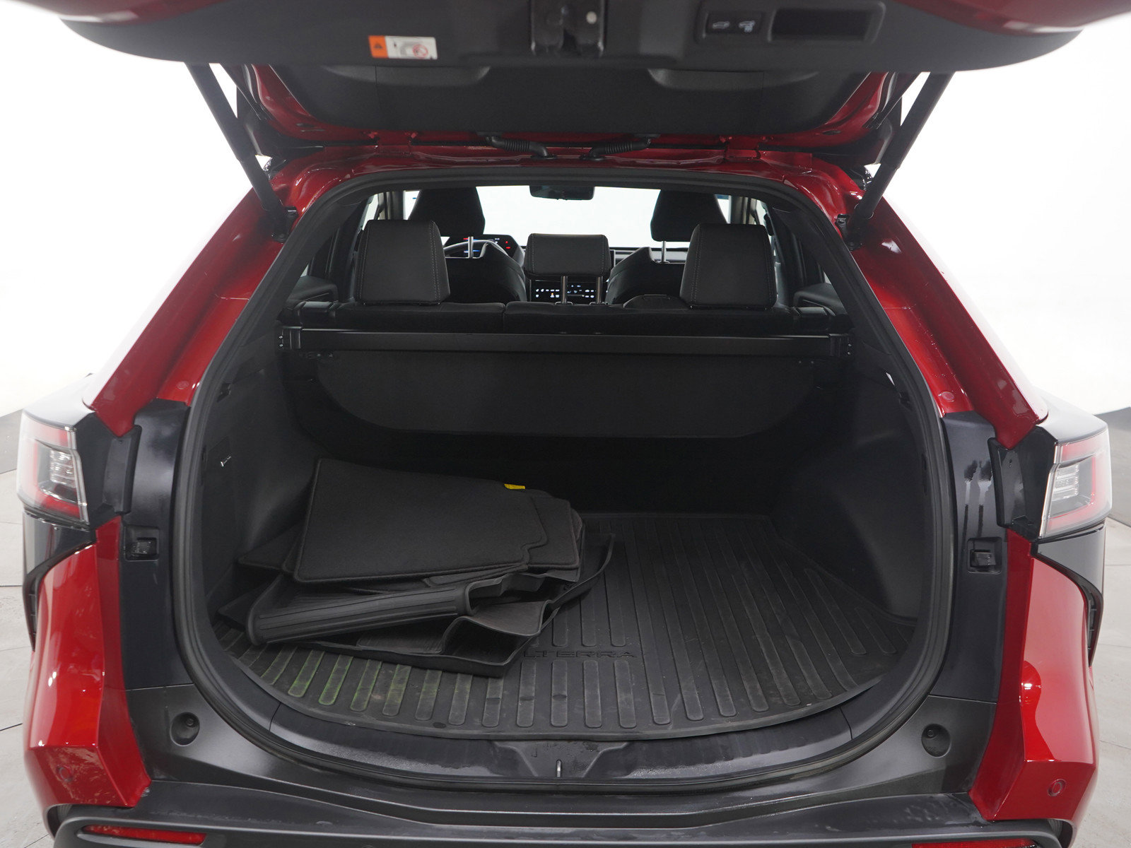 Used 2024 Subaru Solterra Touring w/ Touring Package image 17