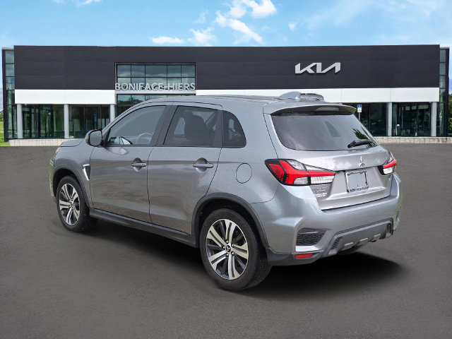 Used 2021 Mitsubishi Outlander Sport SE AWD/4WD image 3