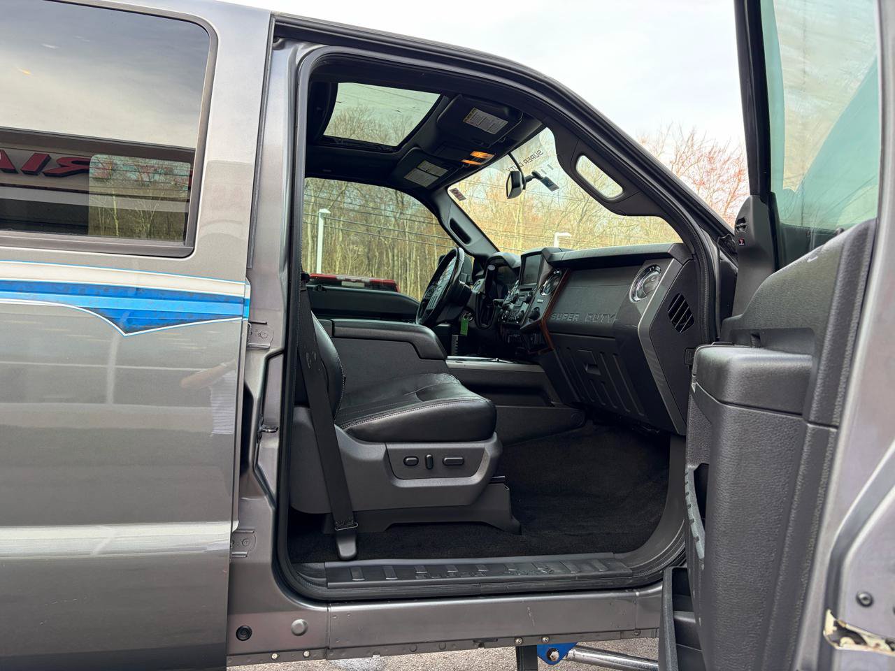 Used 2013 Ford F250 Lariat w/ Lariat Ultimate Pkg AWD/4WD image 61