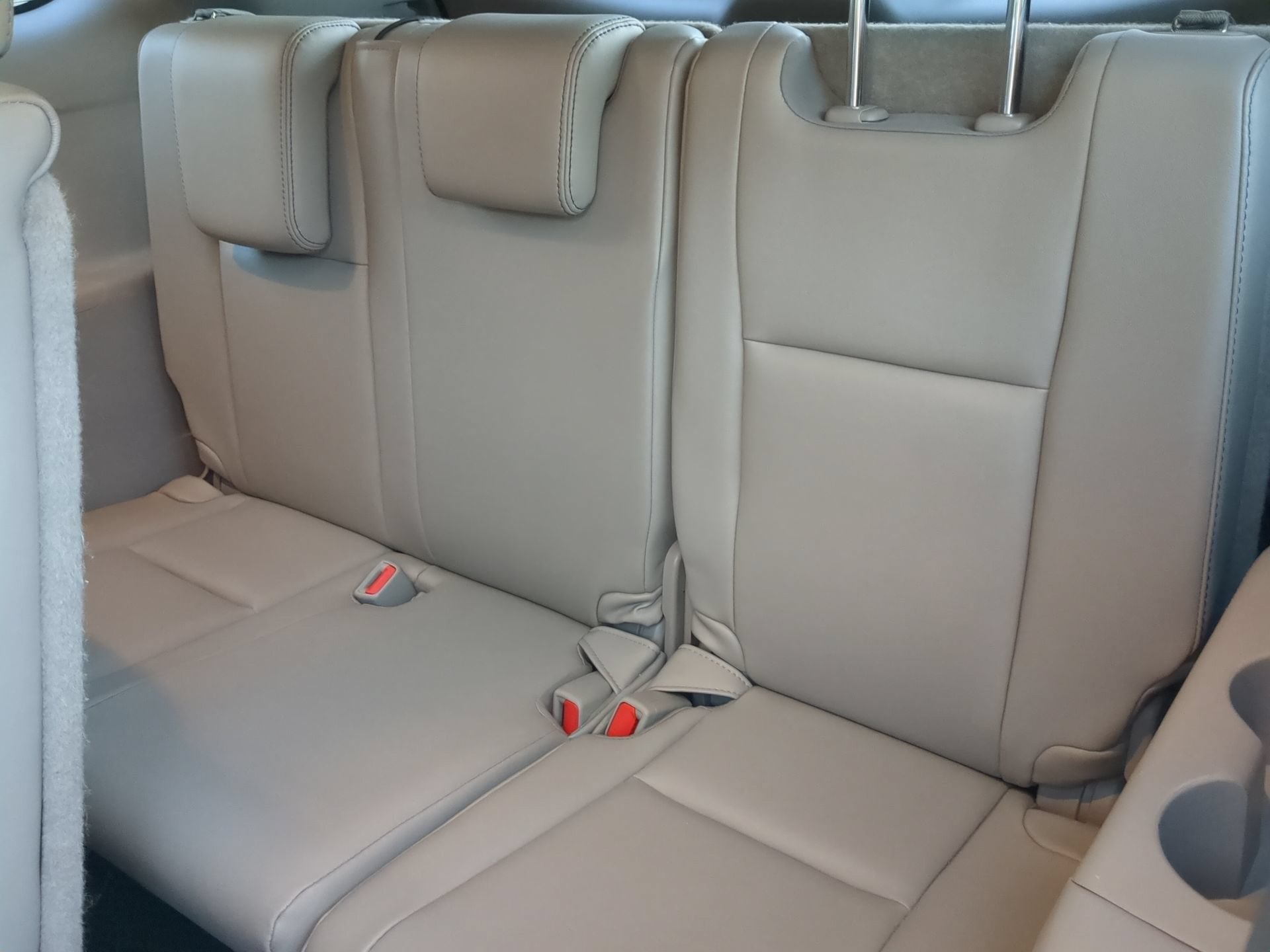 Used 2017 Toyota Highlander XLE AWD/4WD image 56