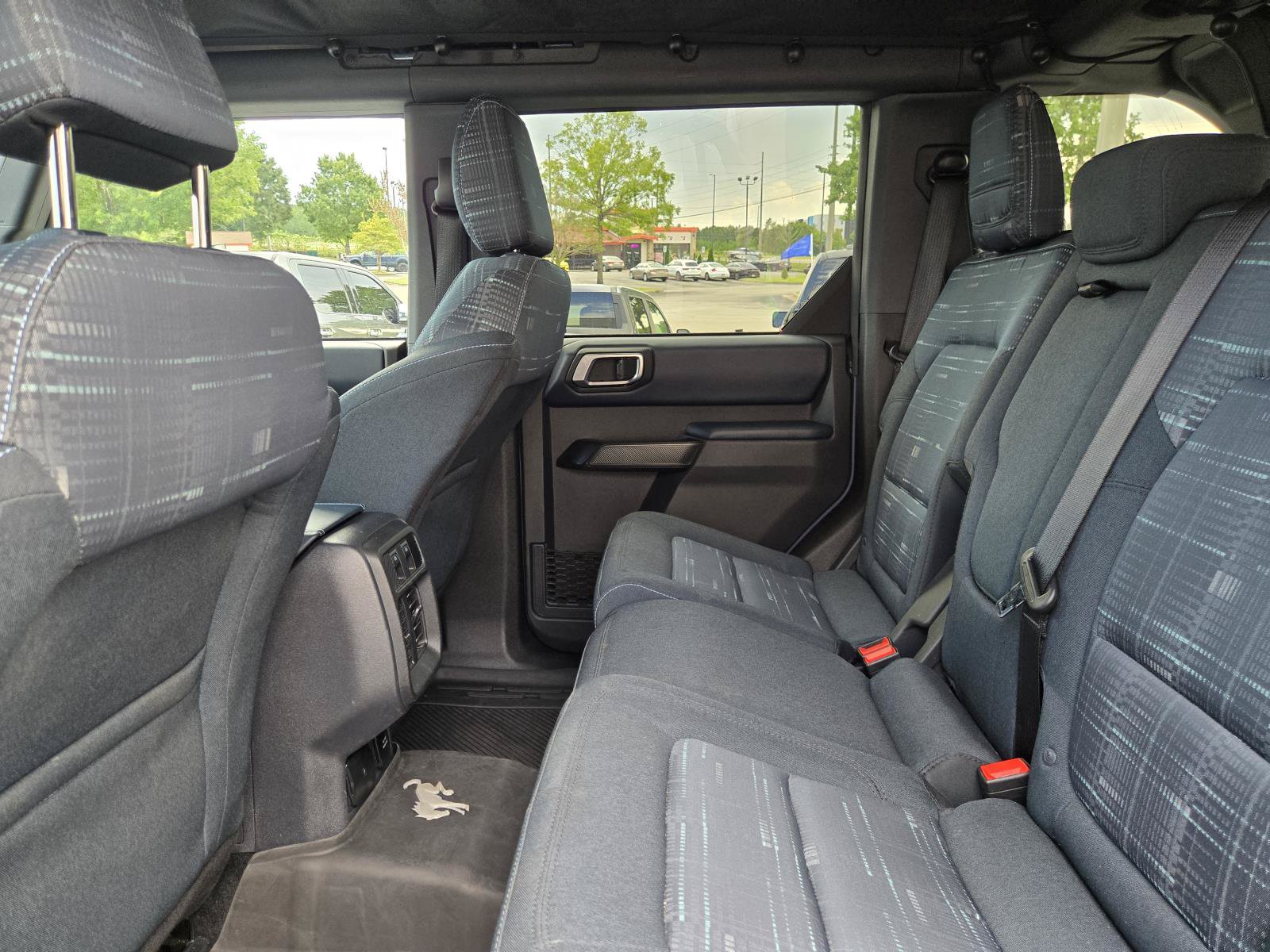 Used 2025 Ford Bronco Heritage Edition AWD/4WD image 15