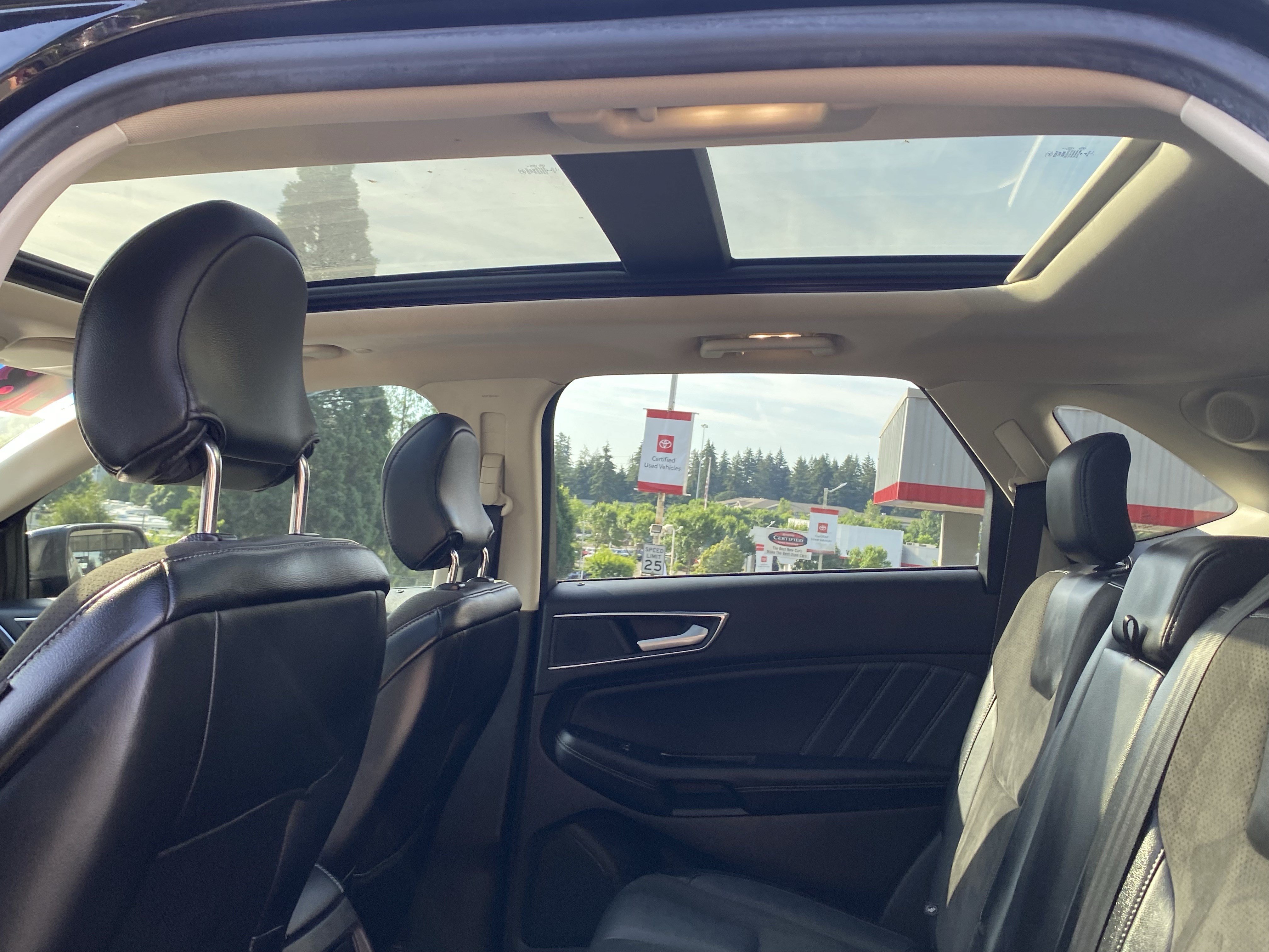Used 2018 Ford Edge Sport w/ Equipment Group 401A AWD/4WD image 13