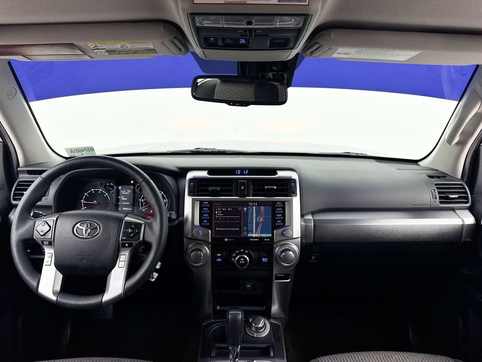Used 2020 Toyota 4Runner SR5 AWD/4WD image 18