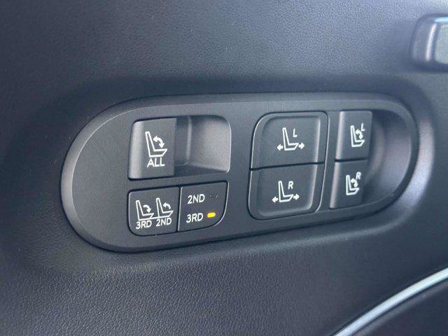 Used 2026 Hyundai Palisade Calligraphy AWD/4WD image 11
