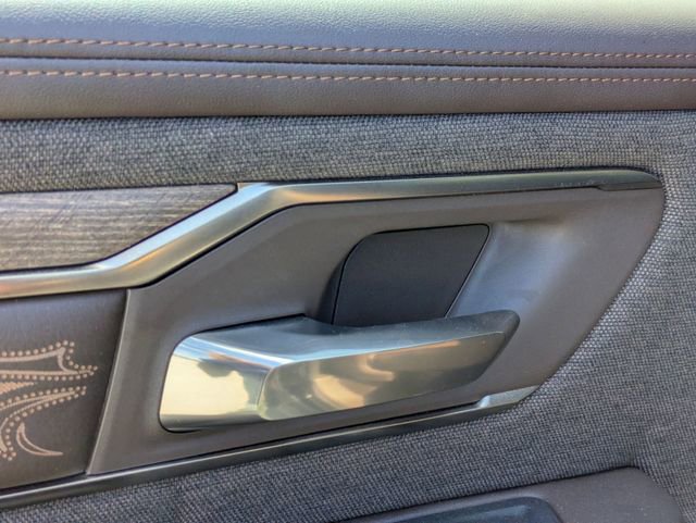 Used 2025 RAM 1500 Limited AWD/4WD image 23